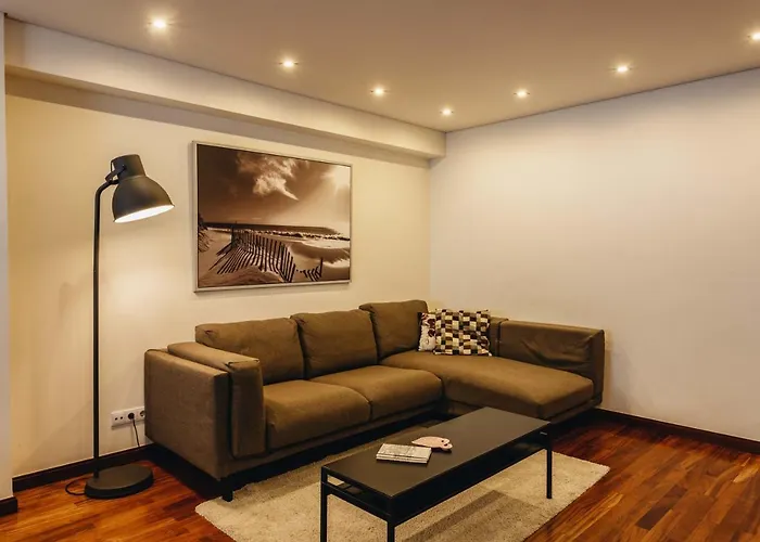 Esm Rental - Bombarda\'S Premium Terrace
